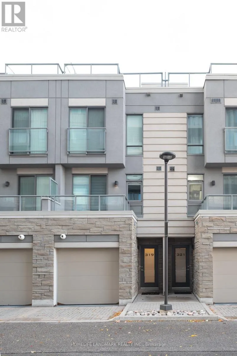 Row / Townhouse for rent: 319 South Park Road, Markham, Ontario L3T 0B9