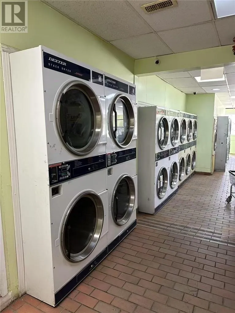 Residential Commercial Mix for rent: 319 W Montague Avenue, Sudbury, Ontario P3C 4G4