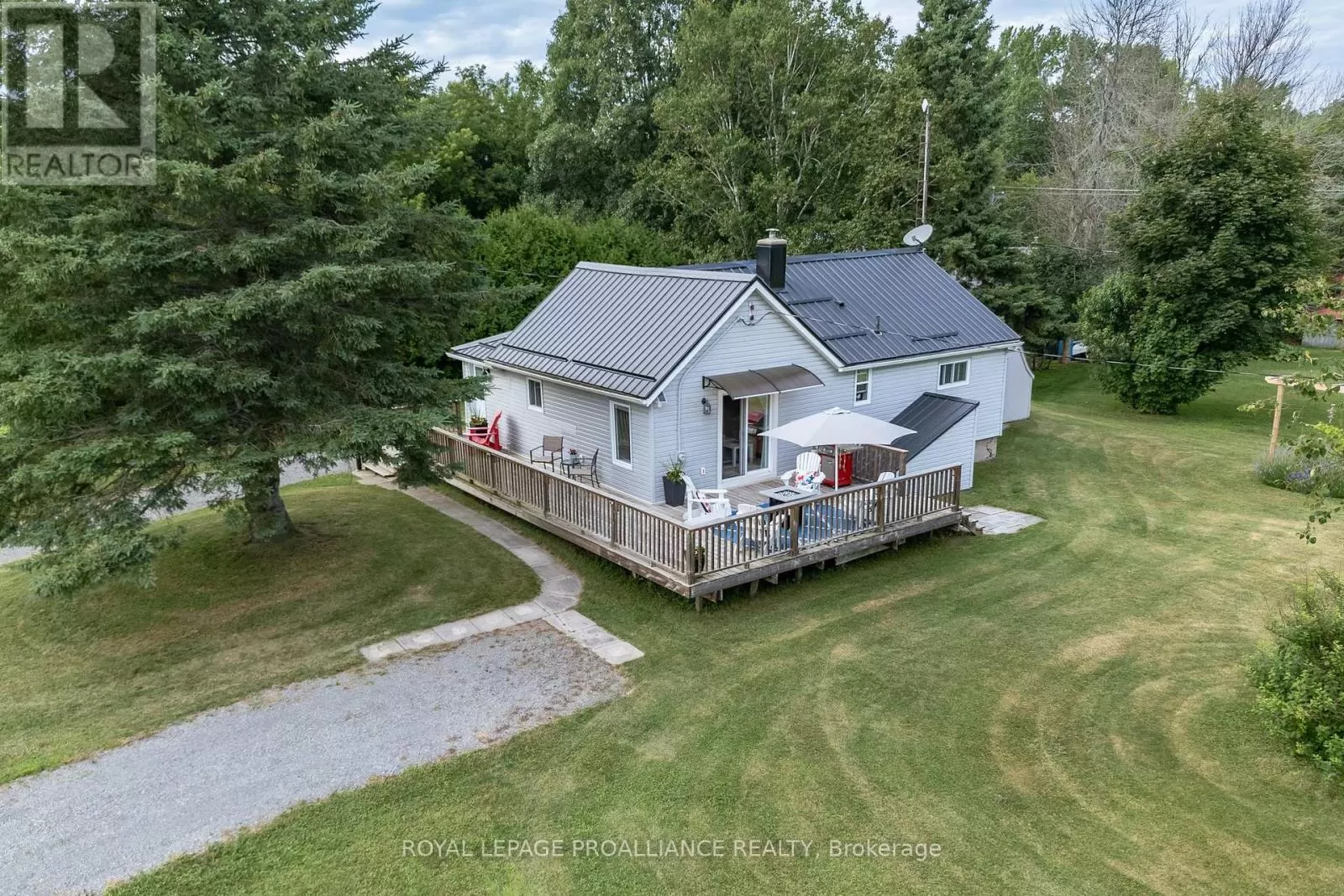 House for rent: 3191 County Rd 10, Prince Edward County, Ontario K0K 2P0