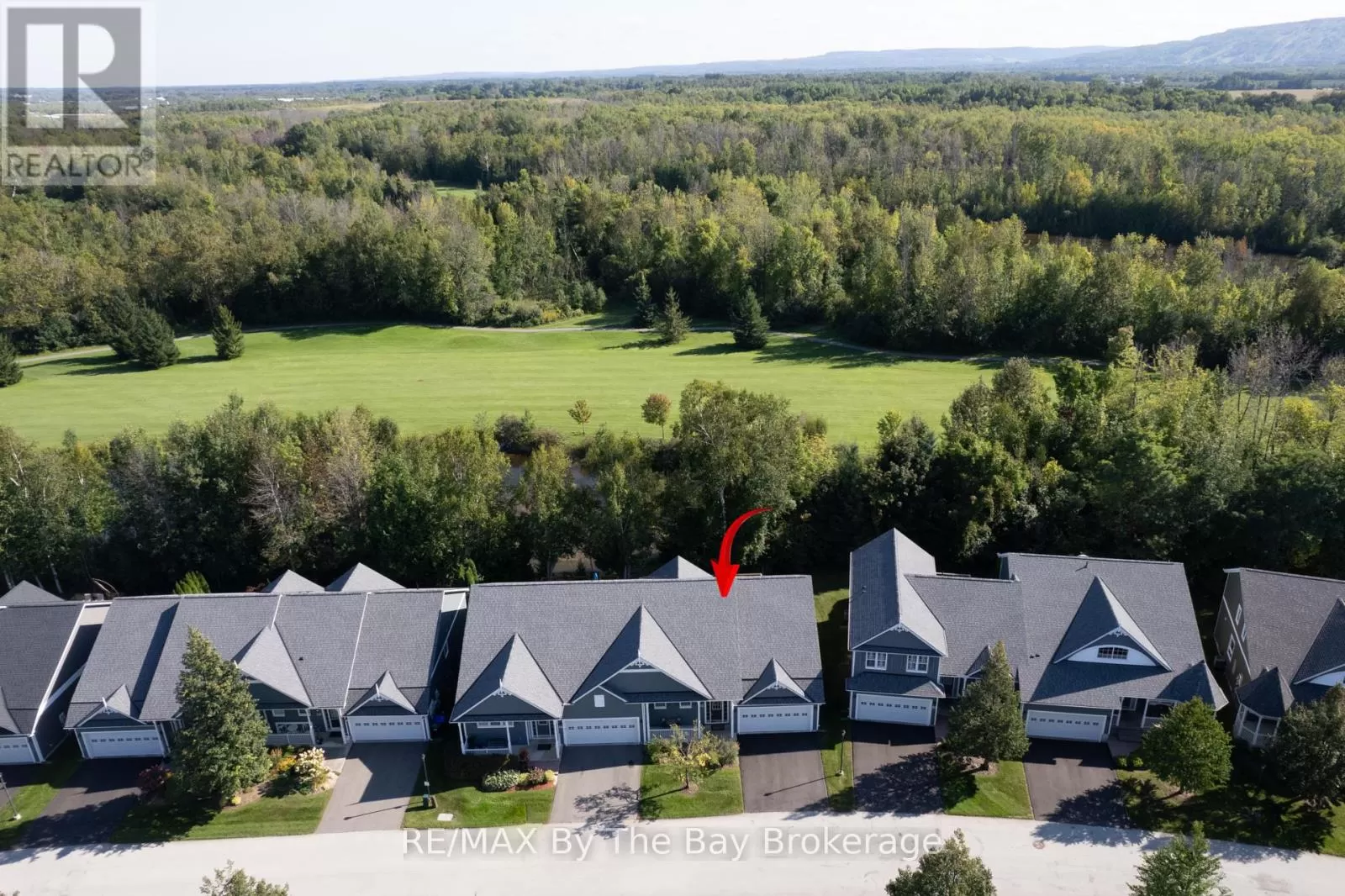 Row / Townhouse for rent: 32 - 32 Green Briar Drive, Collingwood, Ontario L9Y 5H9