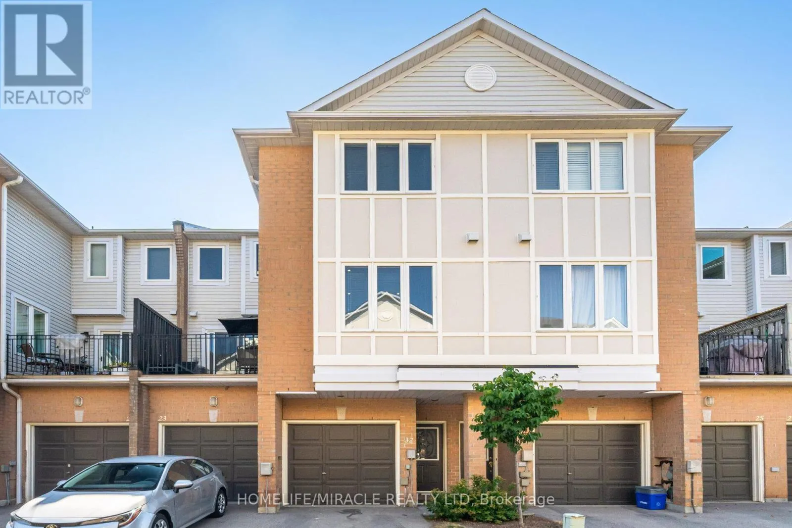 Row / Townhouse for rent: 32 - 83 Mondeo Drive, Toronto, Ontario M1P 5B6