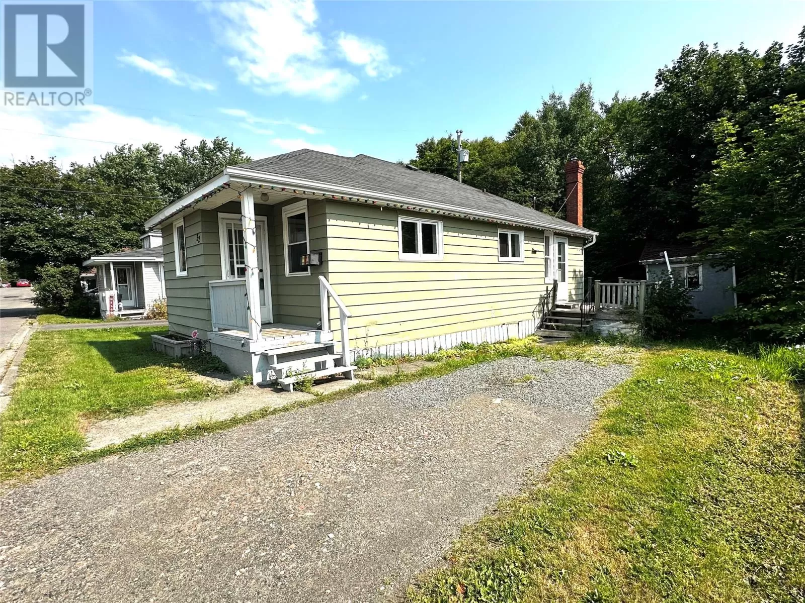 House for rent: 32 Beaumont Avenue, Grand Falls-Windsor, Newfoundland & Labrador A2A 1Z9