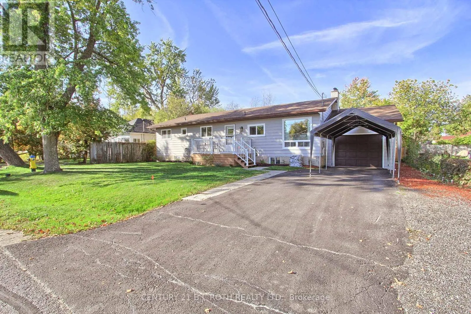 House for rent: 32 Franklin Beach Road, Georgina, Ontario L0E 1L0