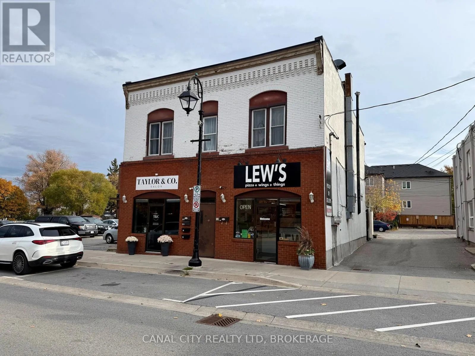 32 Front Street N, Thorold, Ontario L2V 1X5