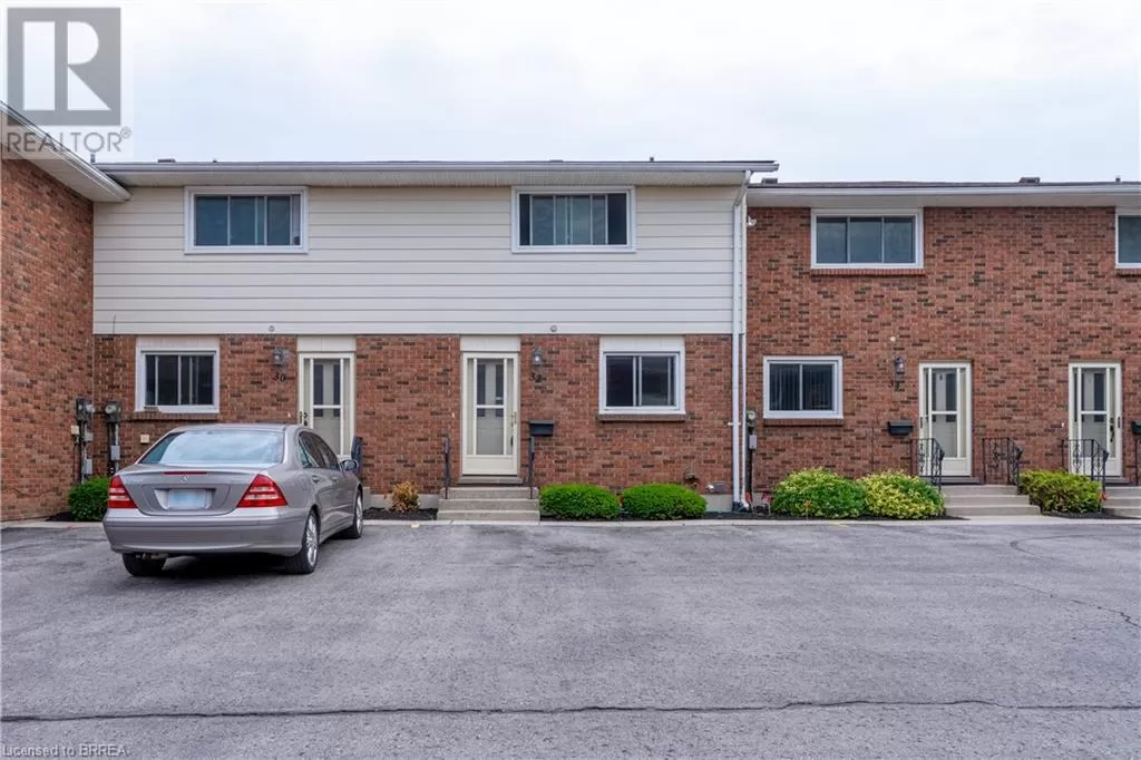 Row / Townhouse for rent: 32 Montclair Crescent Unit# 16, Simcoe, Ontario N3Y 4R9