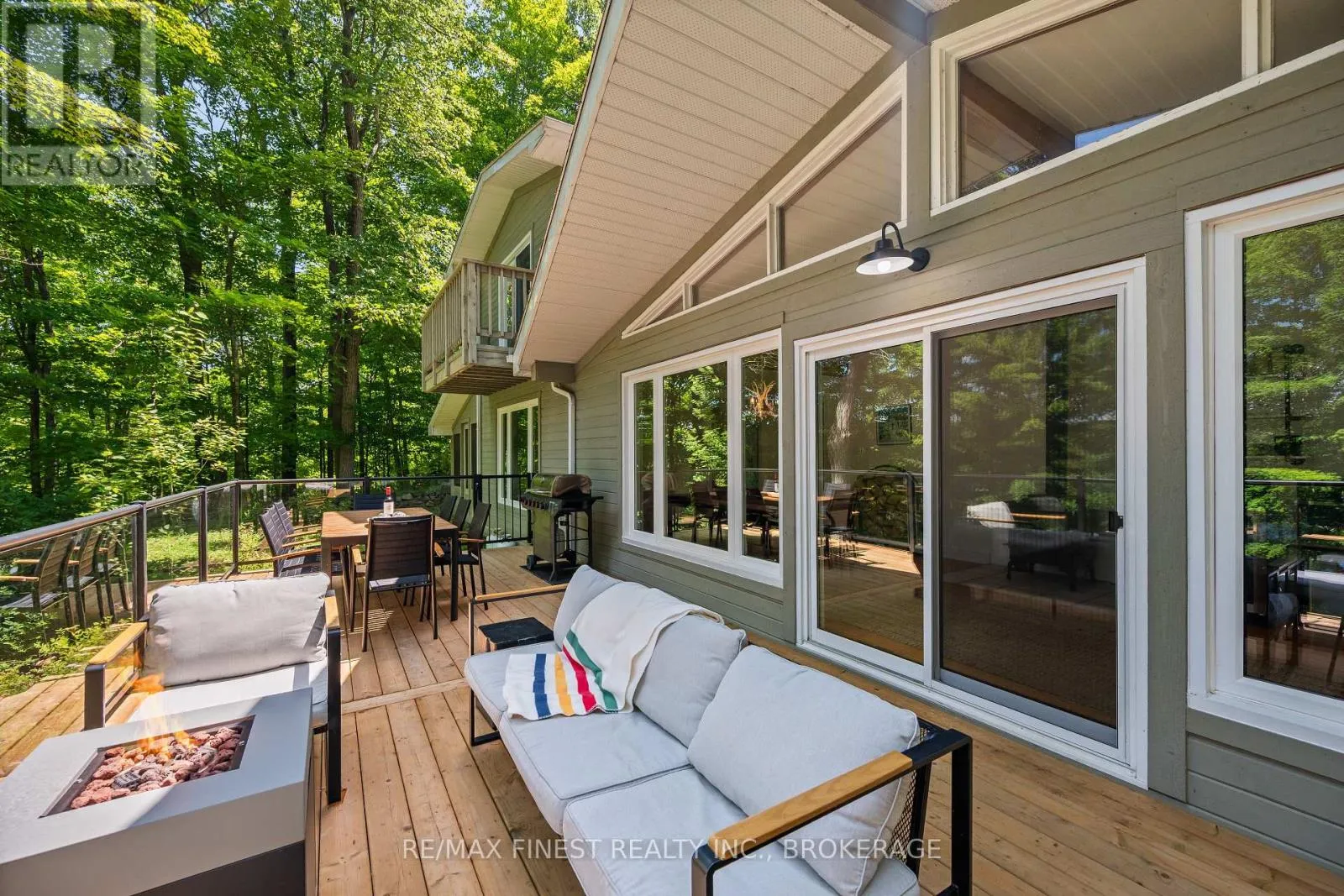 House for rent: 32 Oakwood Lane, Frontenac, Ontario K0H 1W0