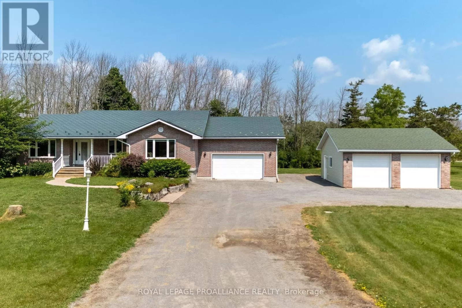 House for rent: 32 Pierce Road, Prince Edward County, Ontario K0K 1G0