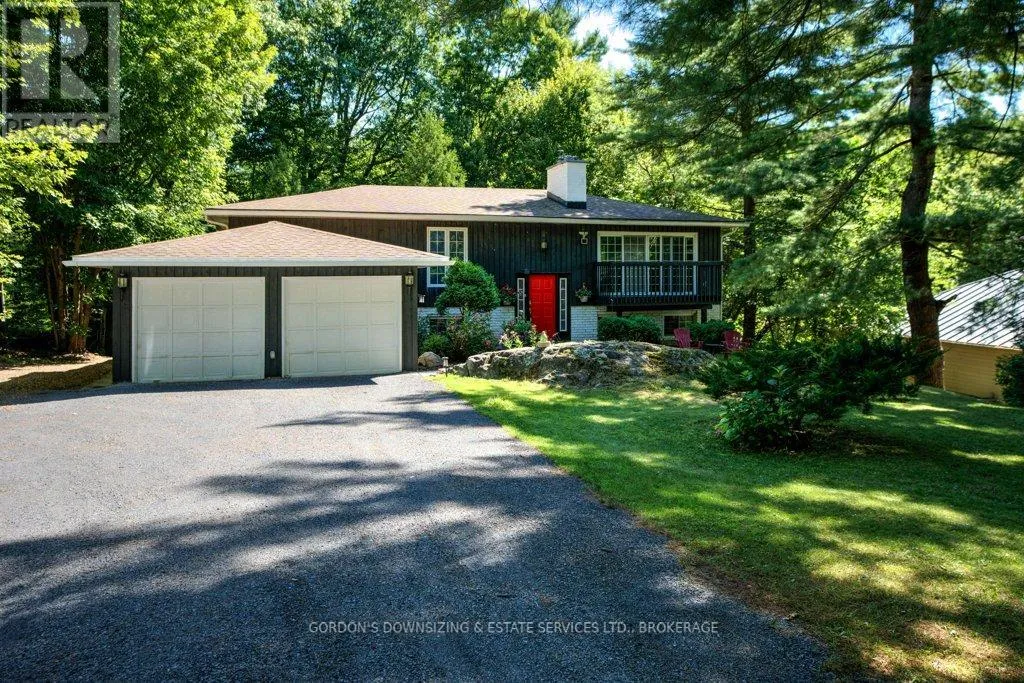 House for rent: 32 Village Estates Road, Leeds and the Thousand Islands, Ontario K0E 1L0