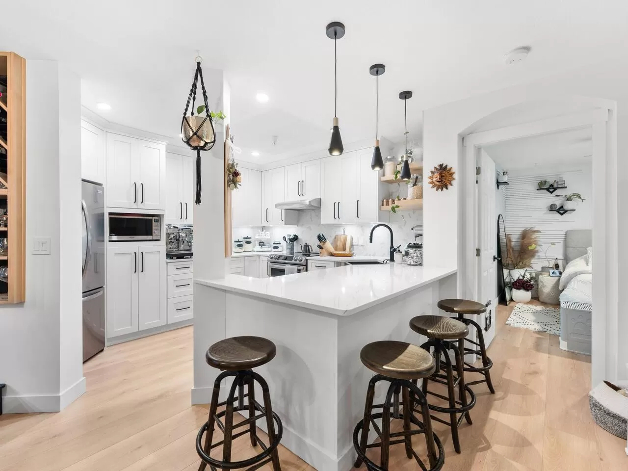 Apartment for rent: 320 22025 48 Avenue, Langley, British Columbia V3A 8L2