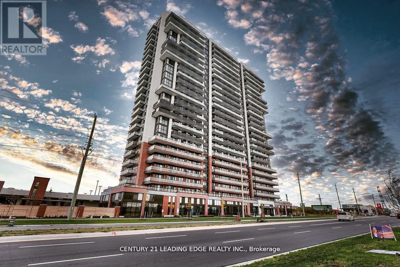 Apartment for rent: 320 - 2550 Simcoe Street N, Oshawa, Ontario L1L 0R5