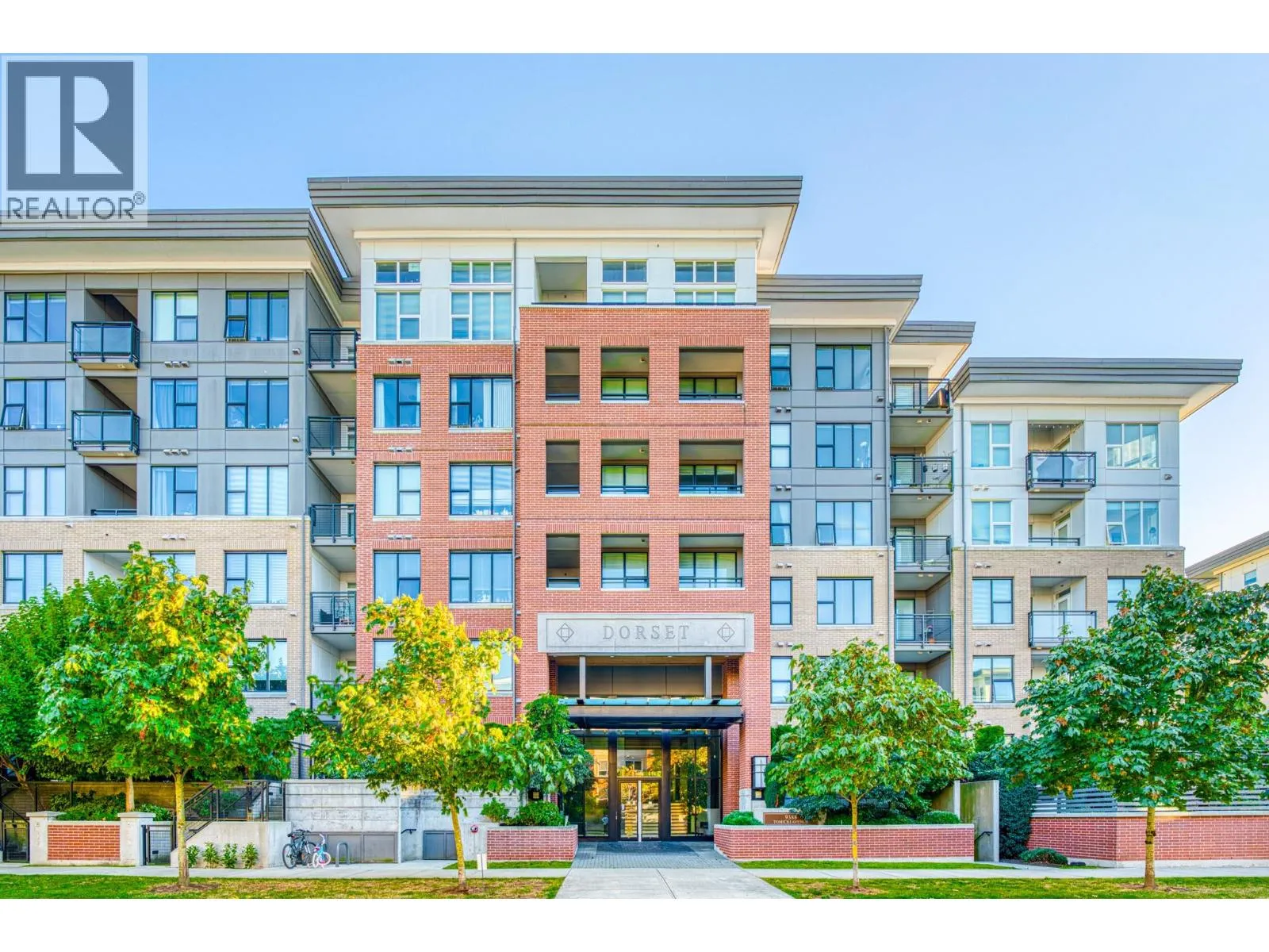 Apartment for rent: 320 9388 Tomicki Avenue, Richmond, British Columbia V6X 0P1