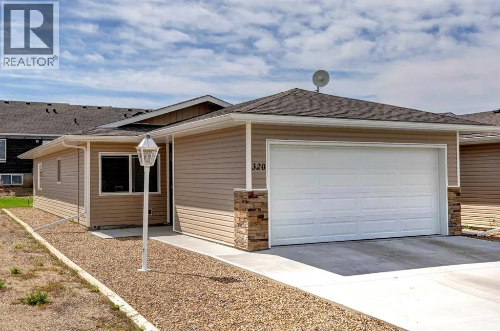 House for rent: 320 Whispering Way, Vulcan, Alberta T0L 2B0