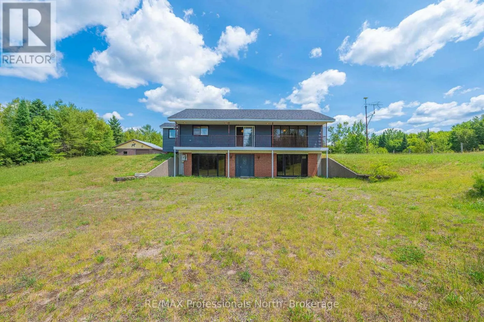 House for rent: 3204 Gelert Road, Minden Hills, Ontario K0M 2K0