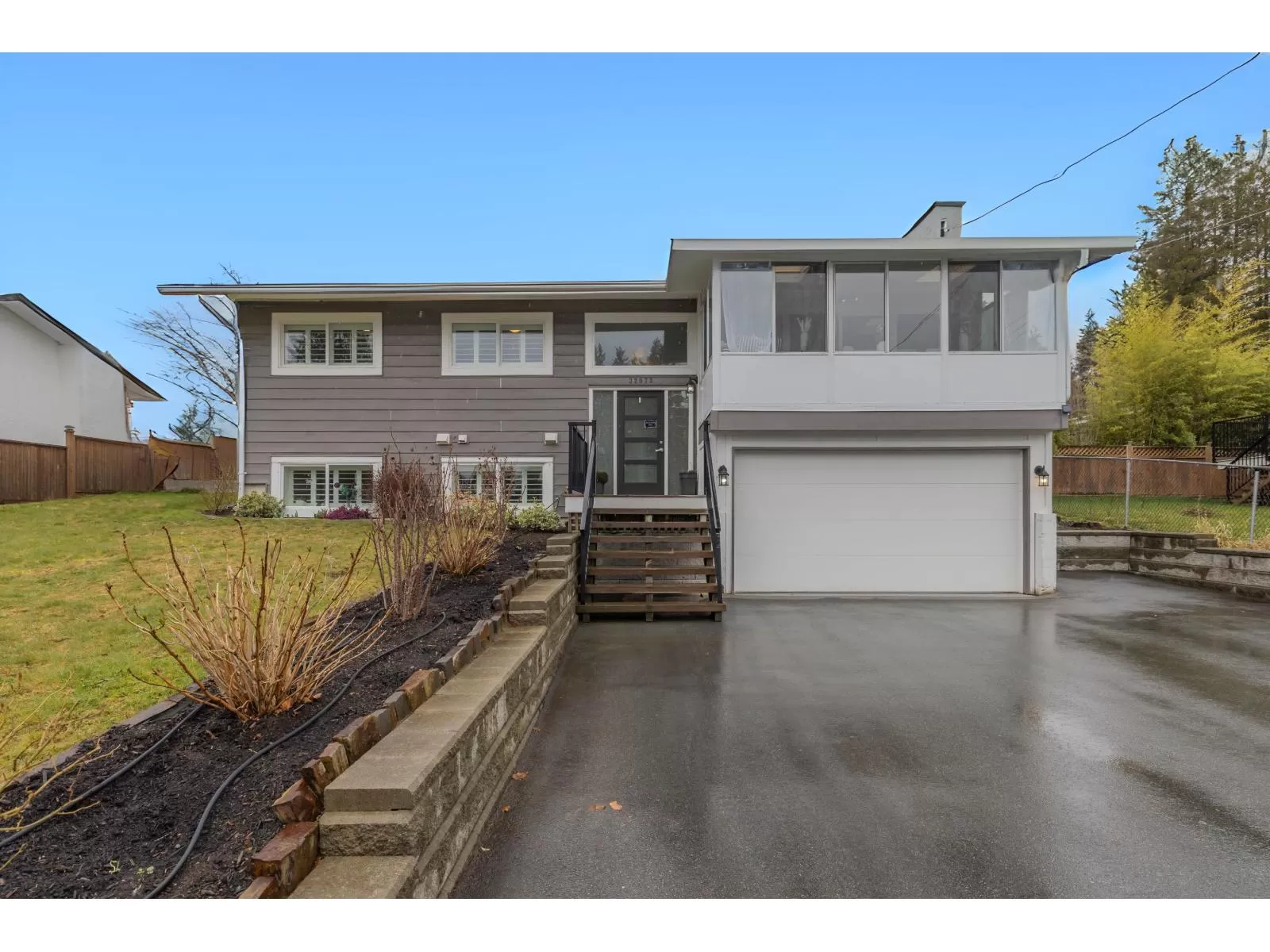 House for rent: 32073 Westview Avenue, Mission, British Columbia V2V 1X7