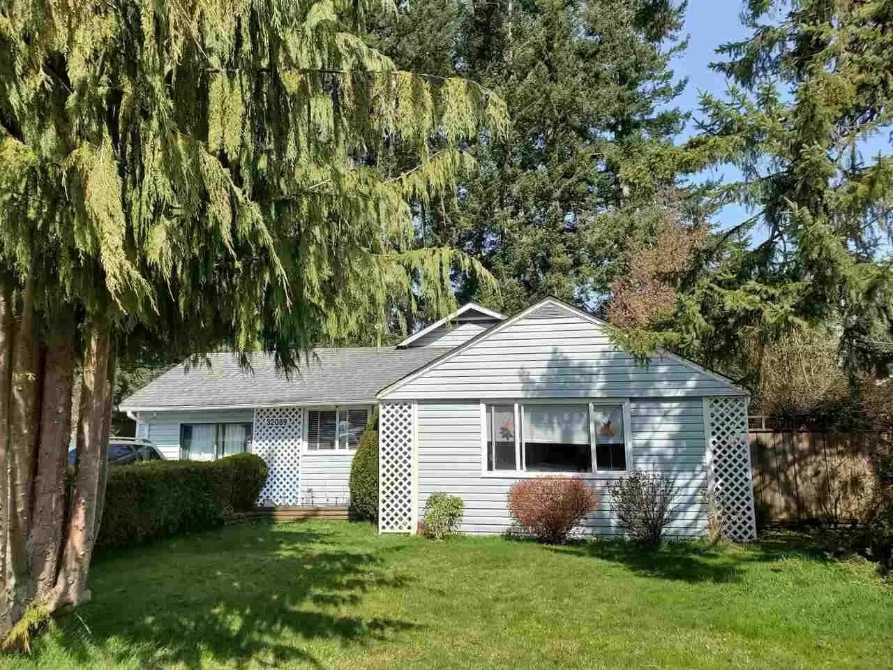 House for rent: 32089 Van Velzen Avenue, Mission, British Columbia V2V 2G6