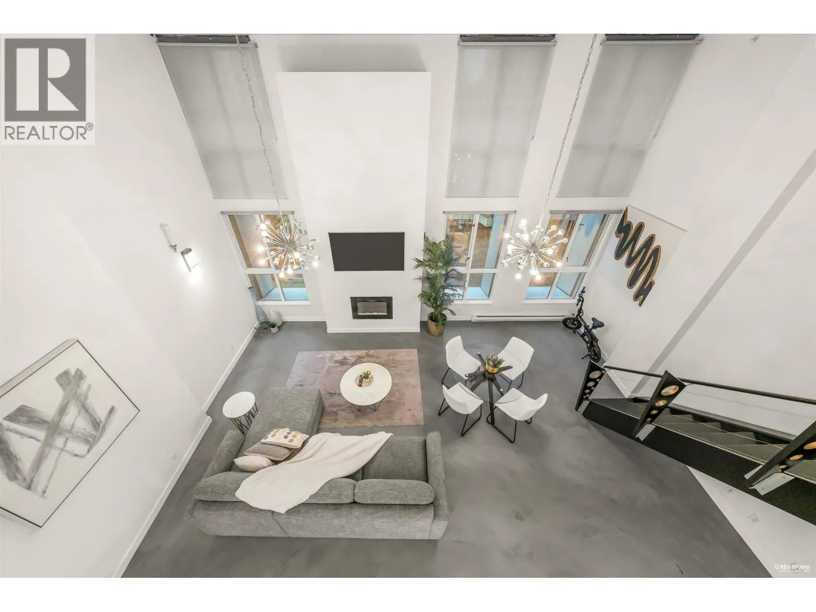 Apartment for rent: 321 1238 Seymour Street, Vancouver, British Columbia V6B 6J3