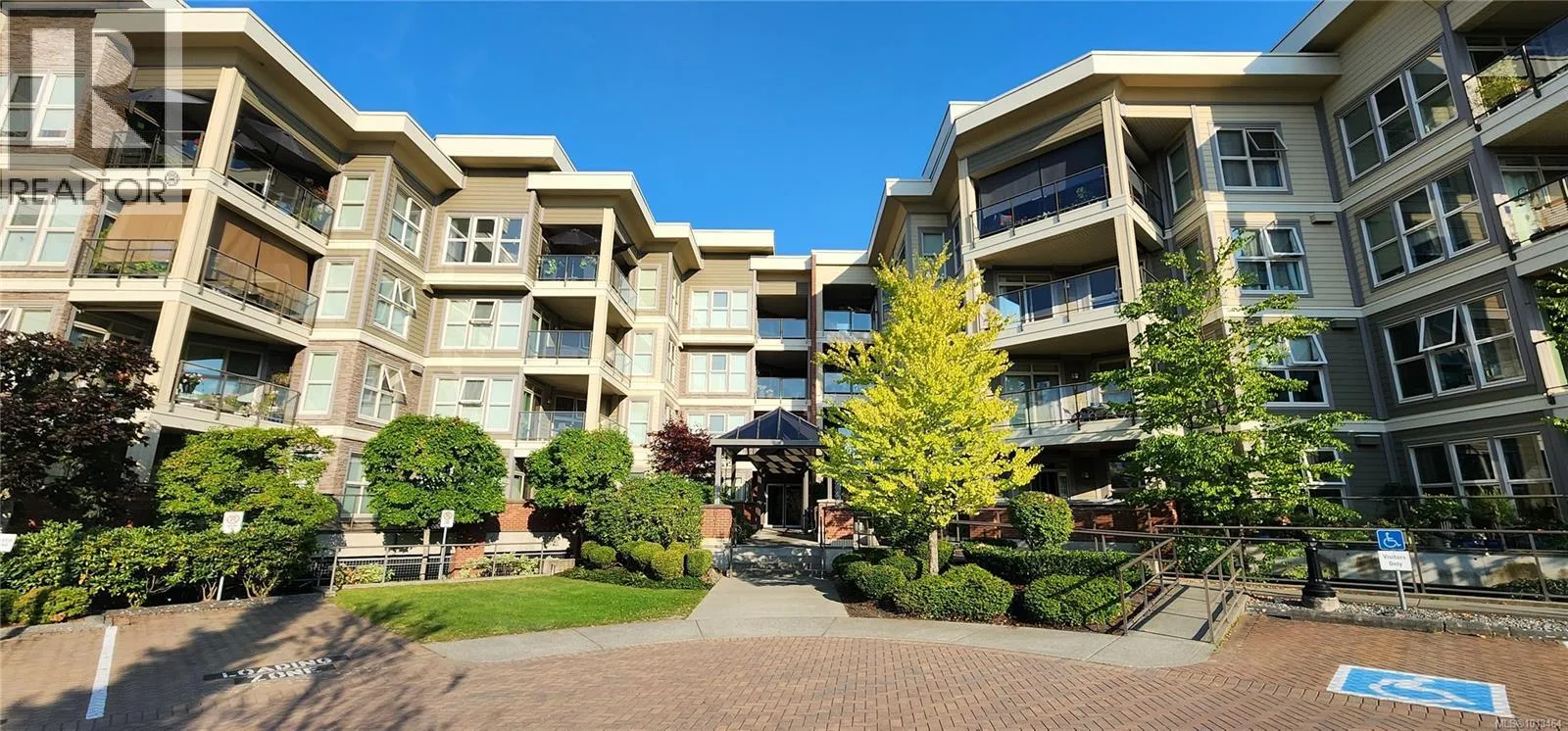 Apartment for rent: 321 6310 Mcrobb Ave, Nanaimo, British Columbia V9V 1W8