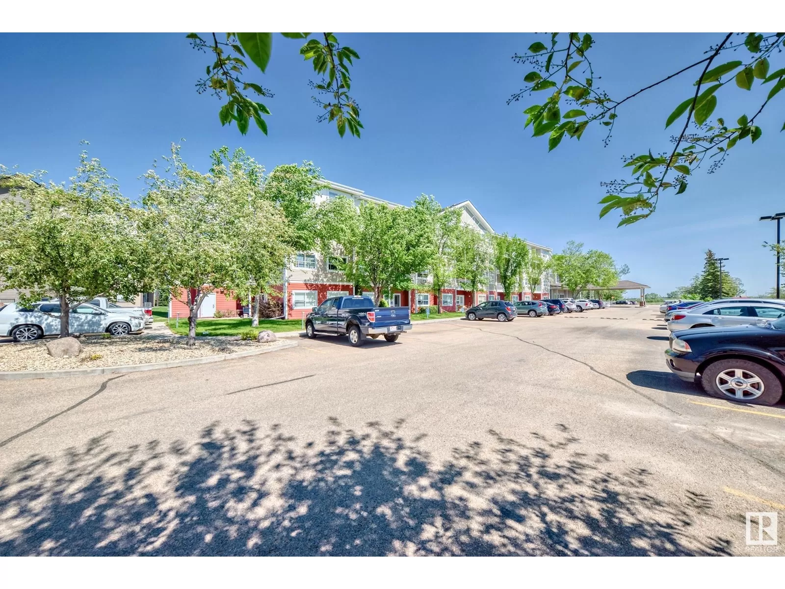 Apartment for rent: #321 8802 Southfort, Fort Saskatchewan, Alberta T8L 4R6