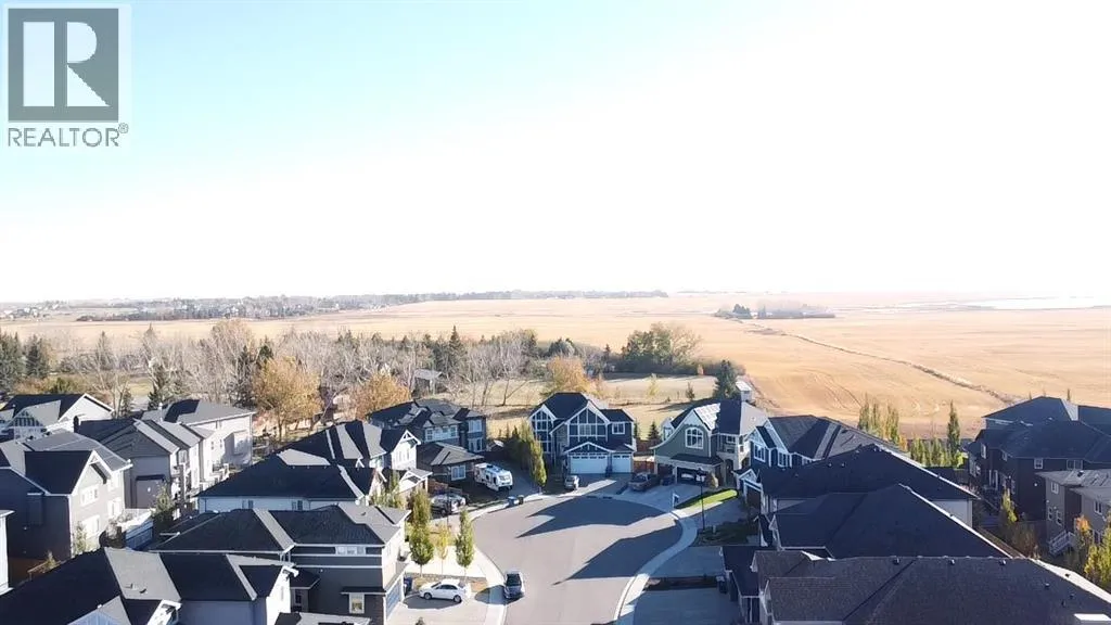 House for rent: 321 Kinniburgh Cove, Chestermere, Alberta T1X 0P4