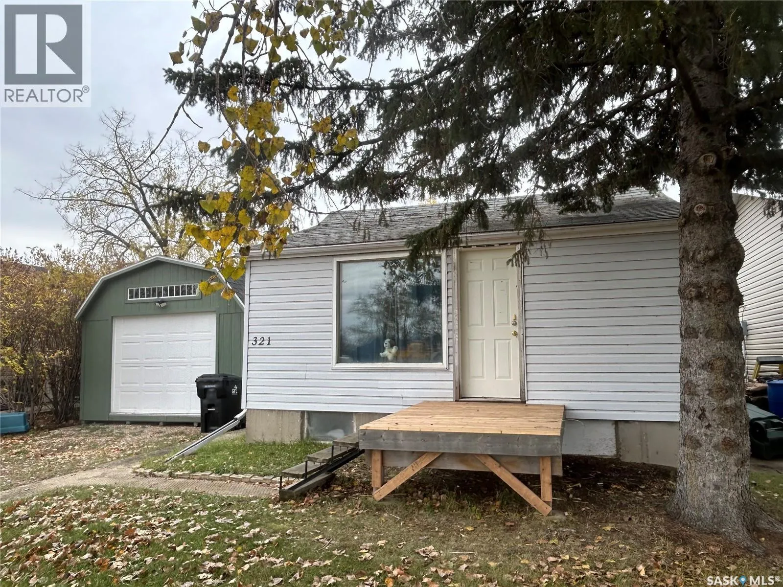 House for rent: 321 White Street, Bienfait, Saskatchewan S0C 0M0