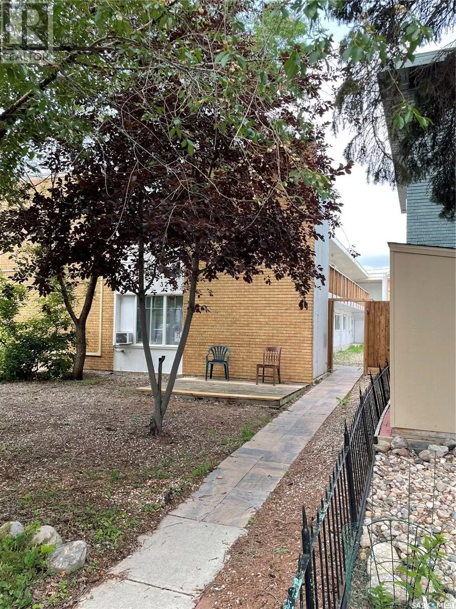 Multi-Family for rent: 3210 Westgate Avenue, Regina, Saskatchewan S4S 1B3