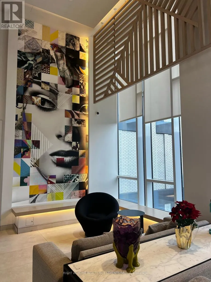 Apartment for rent: 3211 - 36 Zorra Street, Toronto, Ontario M8Z 0G5