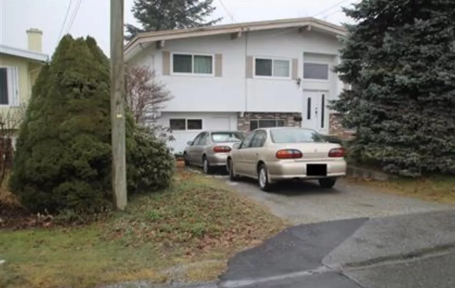 House for rent: 32133 Hillcrest Avenue, Mission, British Columbia V2V 1L3