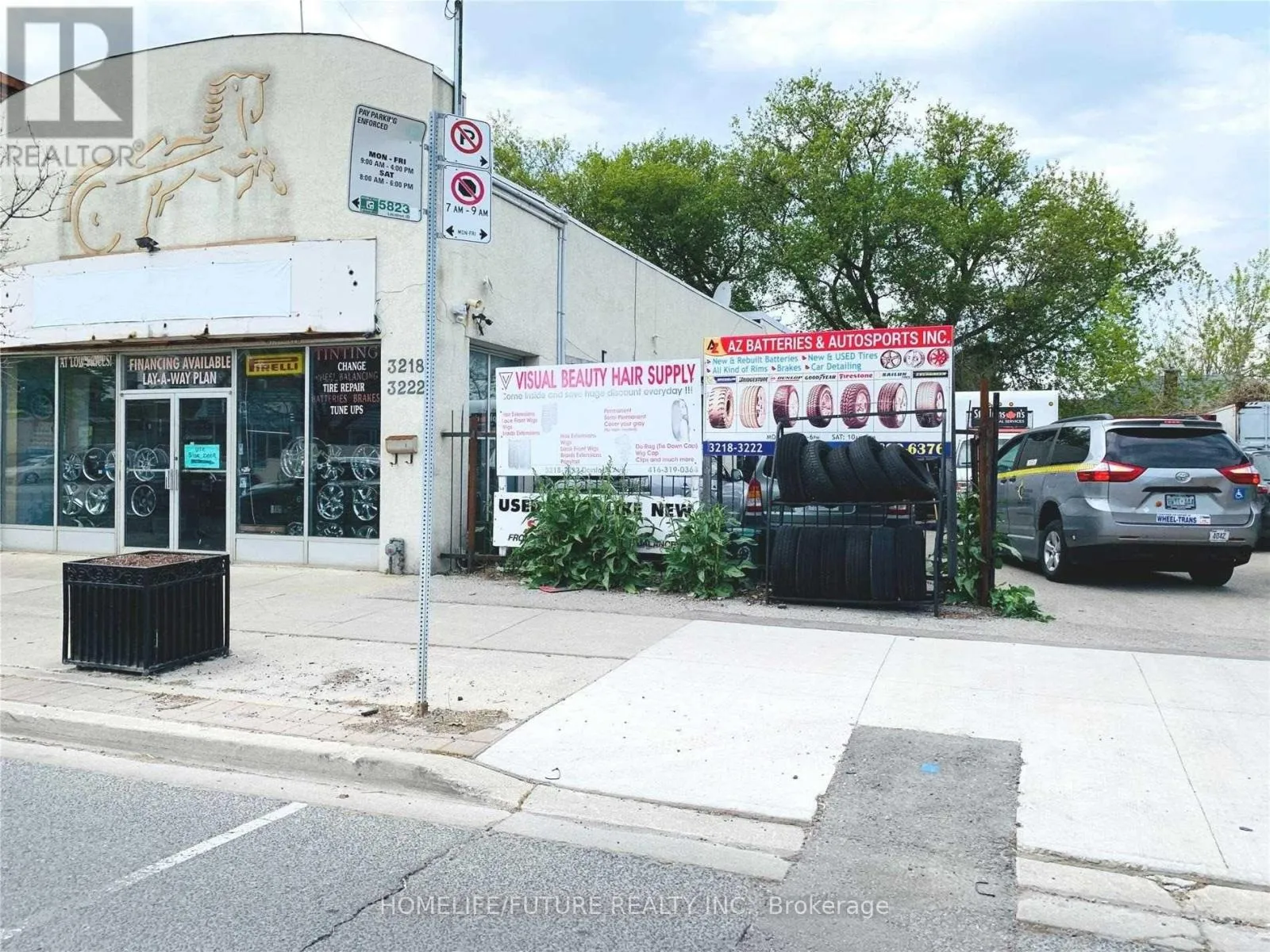 3218 Danforth Avenue, Toronto, Ontario M1L 1C1