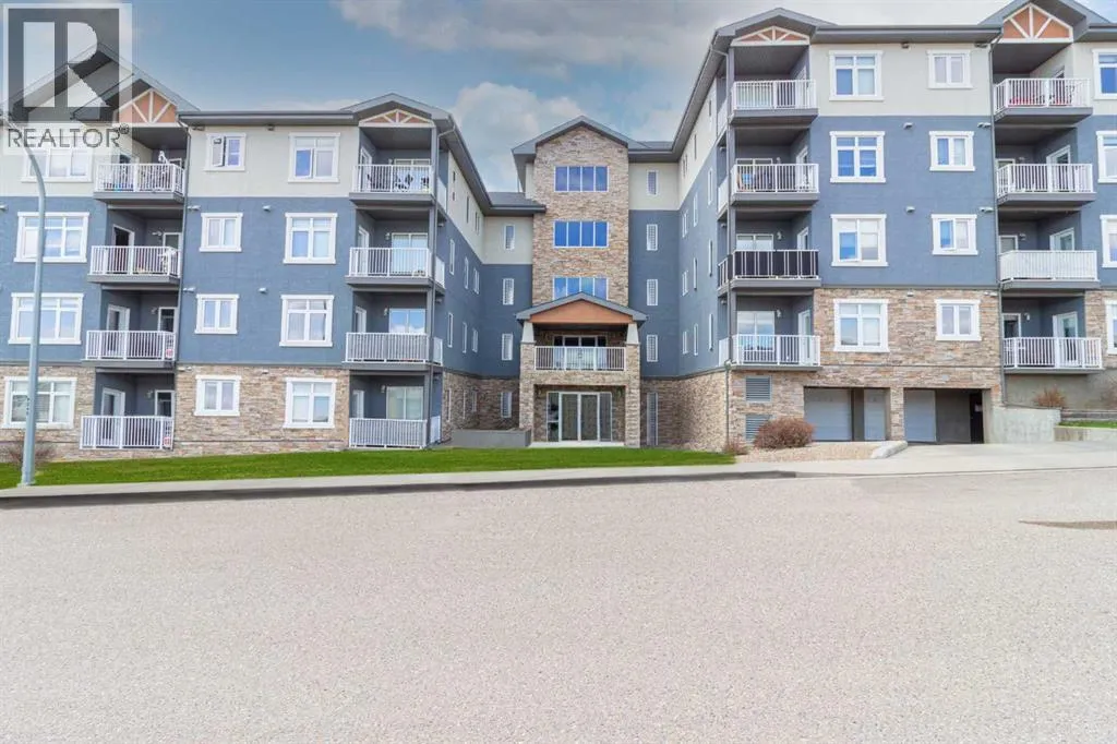 Apartment for rent: 322, 19 Terrace View Ne, Medicine Hat, Alberta T1C 0E8