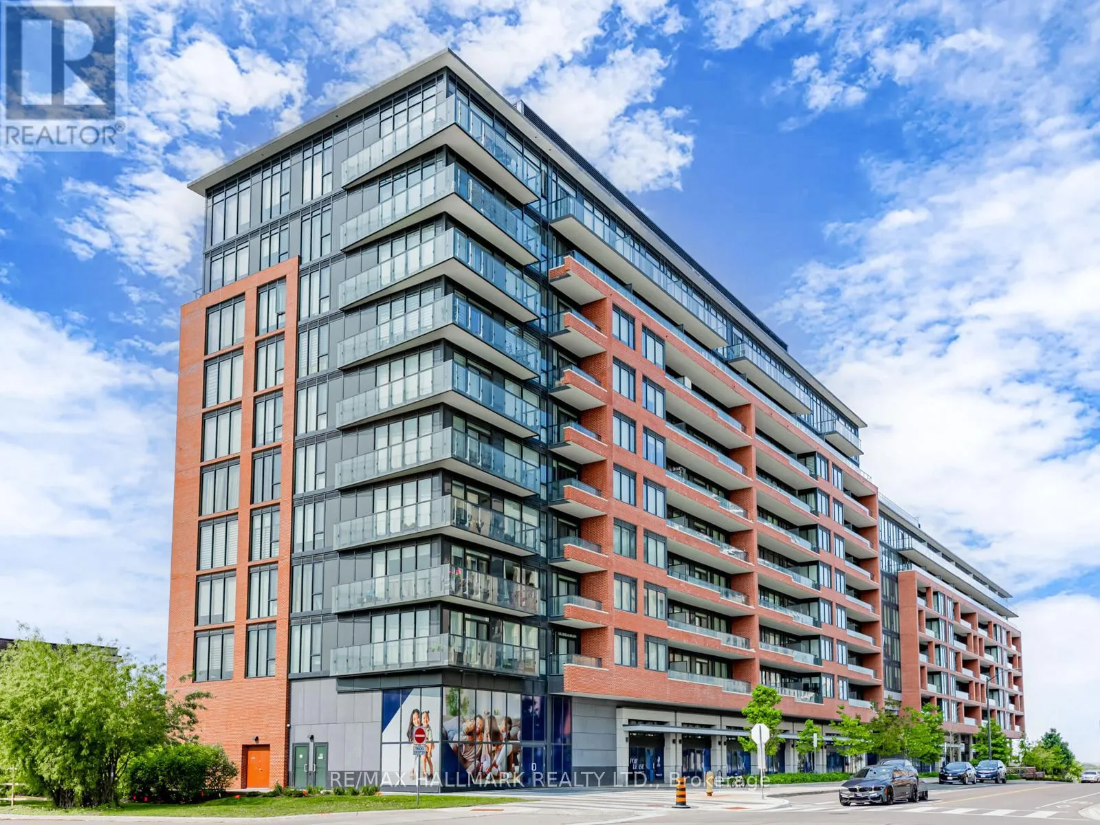 Apartment for rent: 322 - 99 Eagle Rock Way, Vaughan, Ontario L6A 5A7