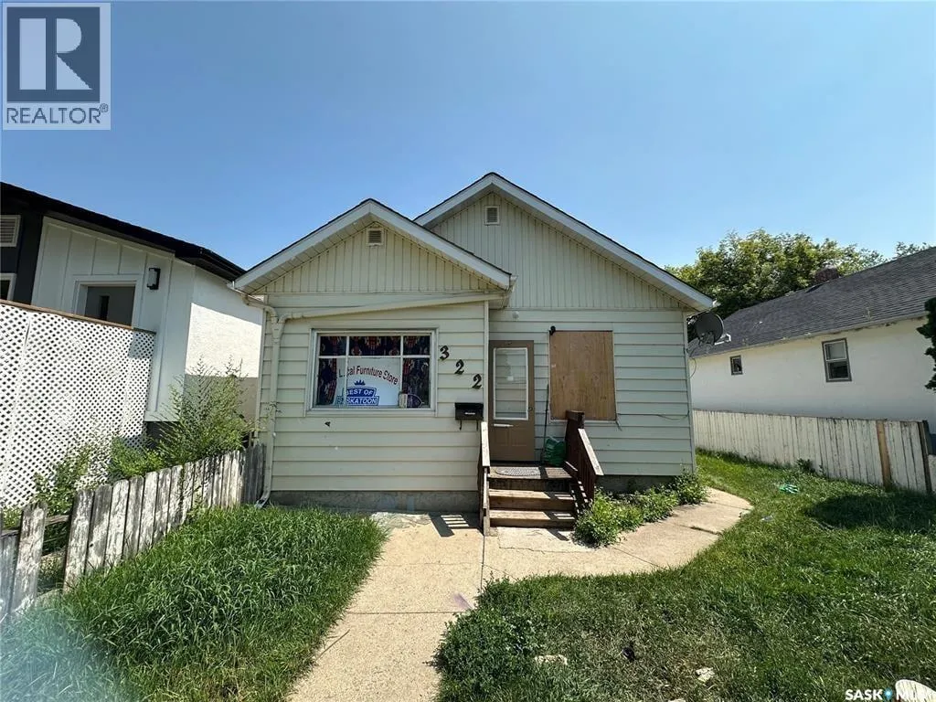 House for rent: 322 H Avenue S, Saskatoon, Saskatchewan S7M 1W3