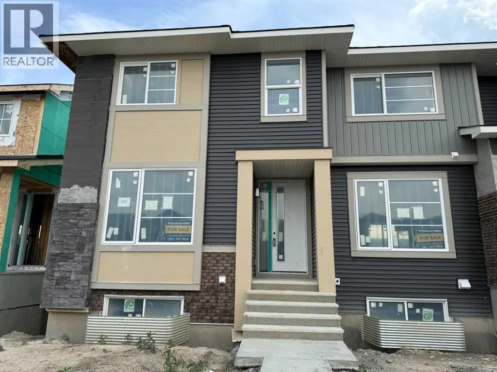 Row / Townhouse for rent: 322 Sundown Road, Cochrane, Alberta T4C 3H2