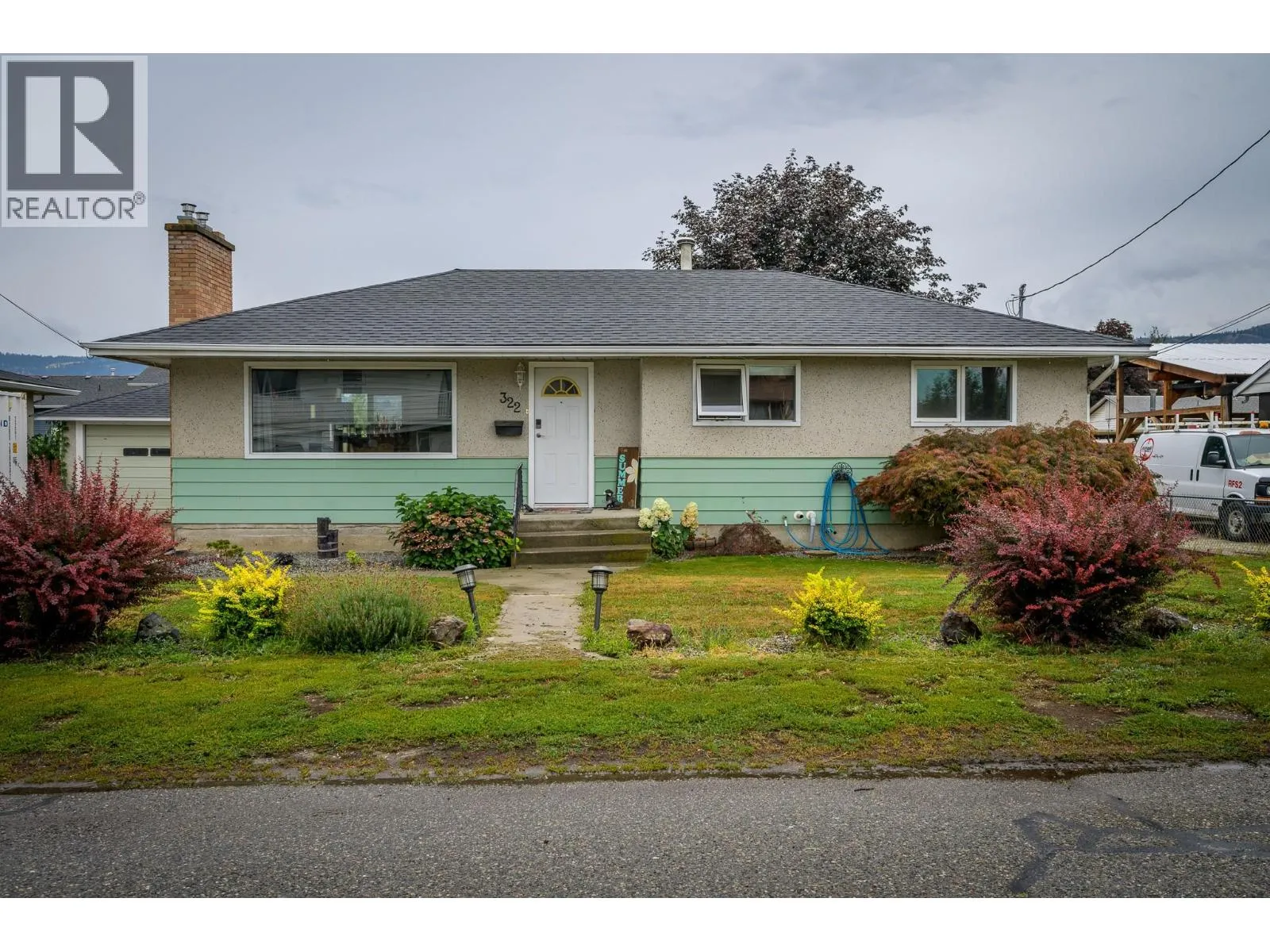 House for rent: 322 Walnut Avenue, Kamloops, British Columbia V2B 1K3