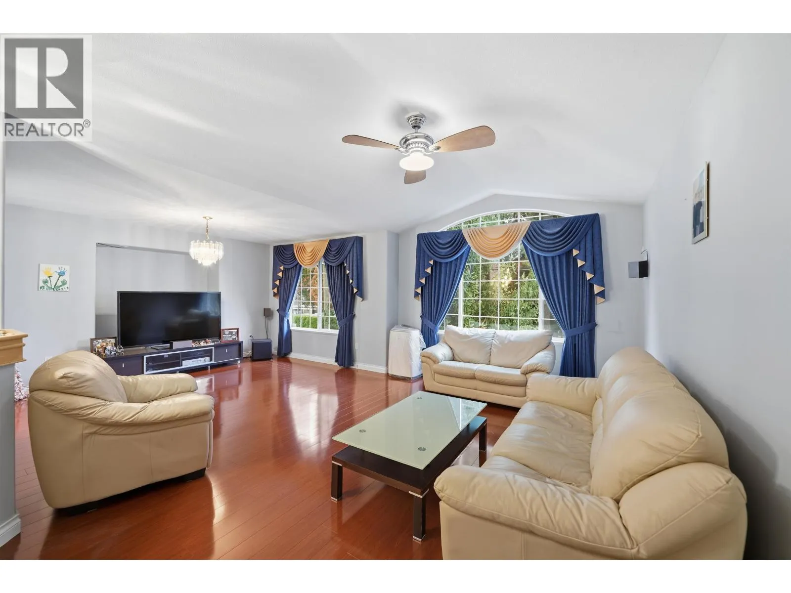 House for rent: 3221 Raleigh Street, Port Coquitlam, British Columbia V3C 3J4