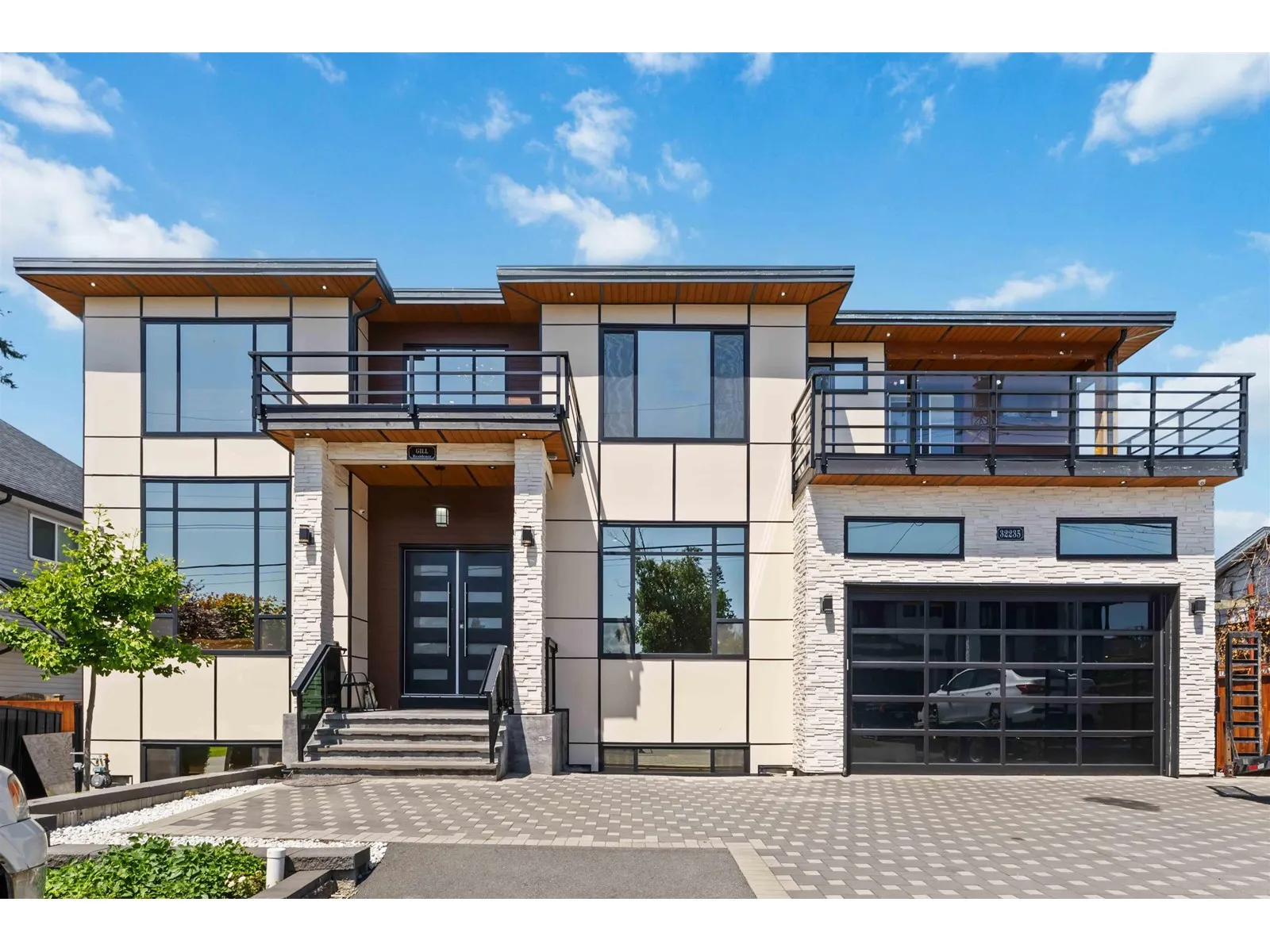 House for rent: 32235 Pineview Avenue, Abbotsford, British Columbia V2T 1R2