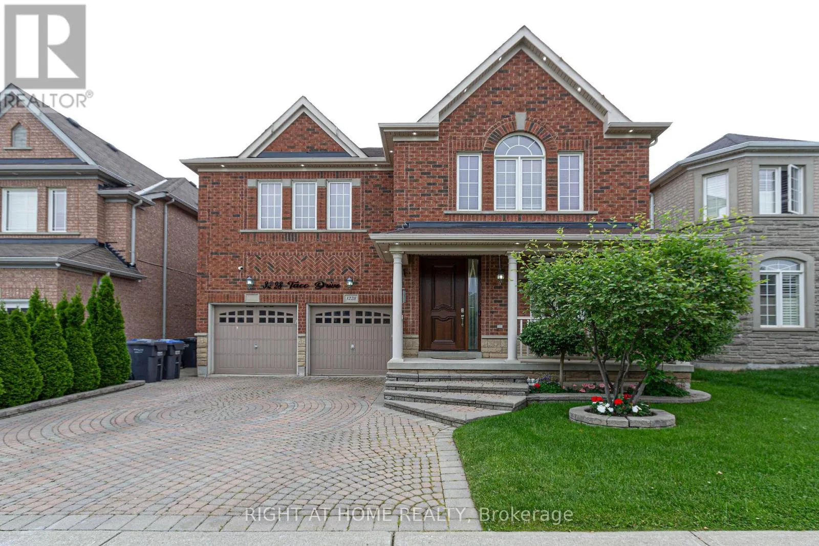 House for rent: 3228 Tacc Drive, Mississauga, Ontario L6M 0H3