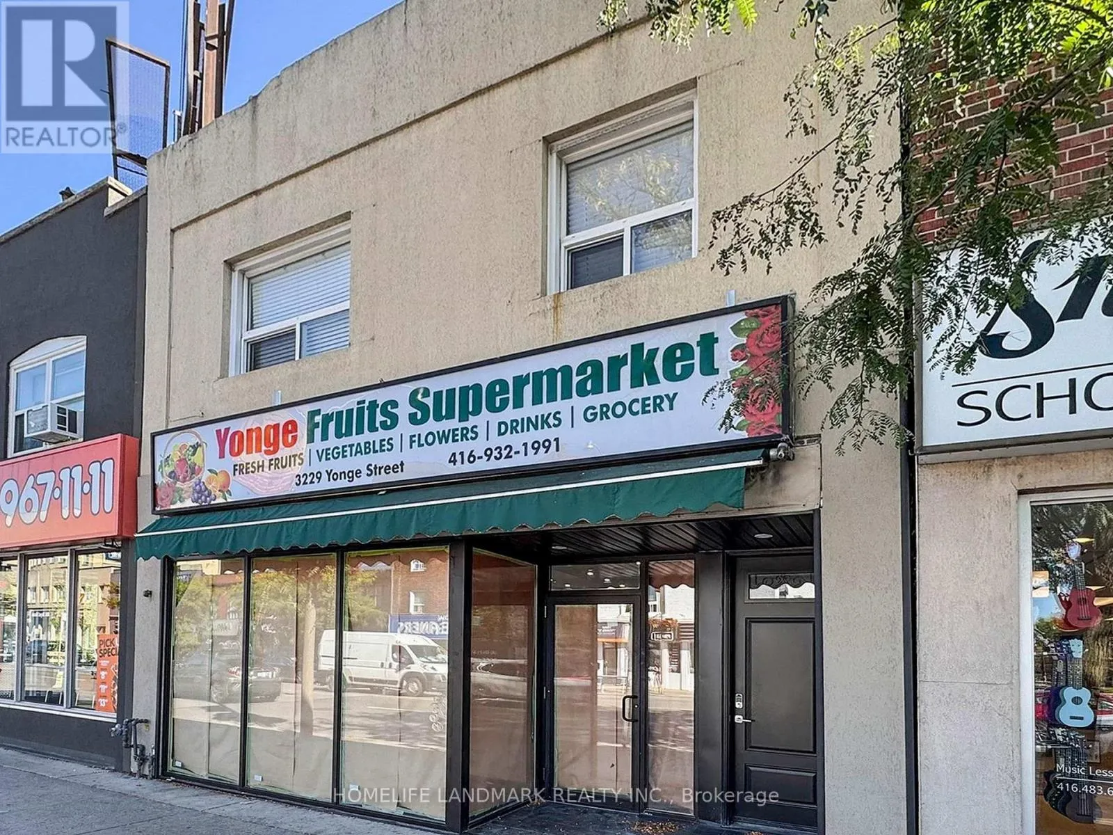 3229 Yonge Street, Toronto, Ontario M4N 2L3