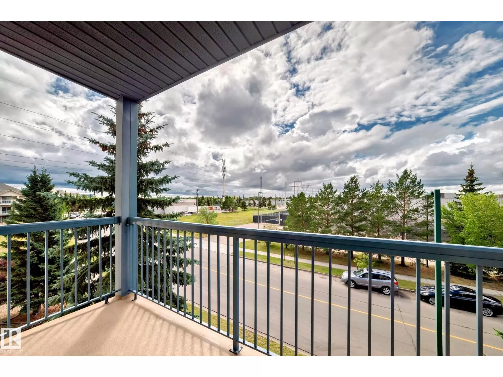 Apartment for rent: #323 16303 95 St Nw, Edmonton, Alberta T5Z 3V1