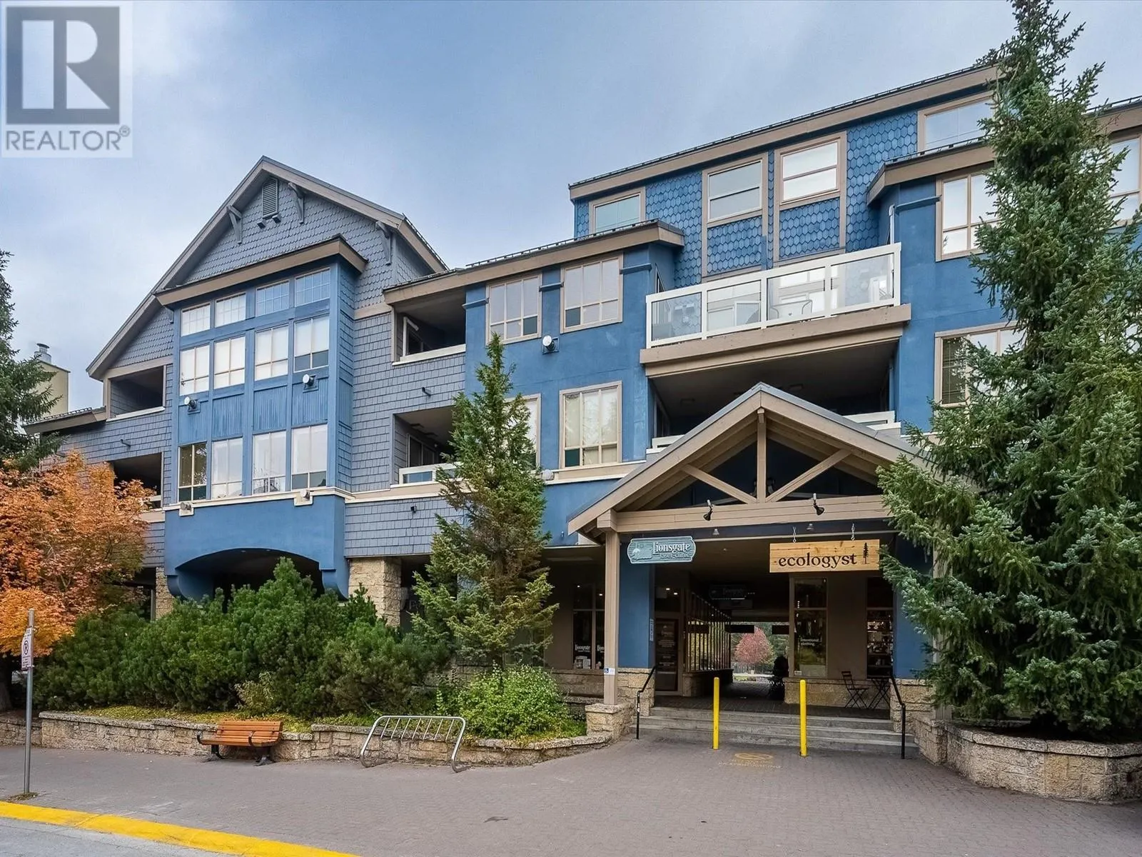 Apartment for rent: 323 4338 Main Street, Whistler, British Columbia V8E 1B4