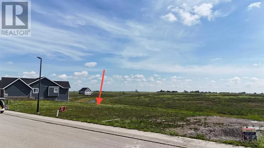 323 Muirfield Crescent, Lyalta, Alberta T0J 1Y1