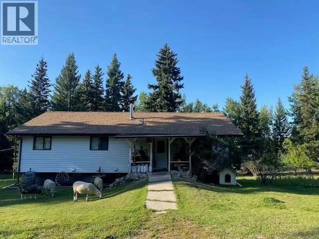 House for rent: 323 Oak Road, Vanderhoof, British Columbia V0J 3A2