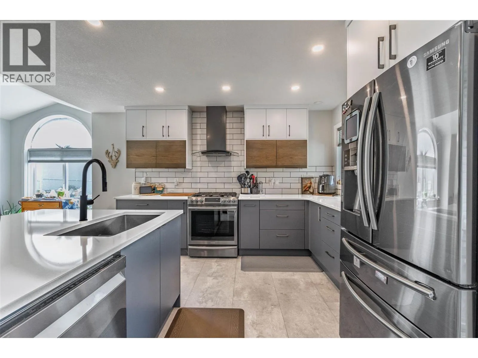 House for rent: 323 Riesling Place, Oliver, British Columbia V0H 1T4