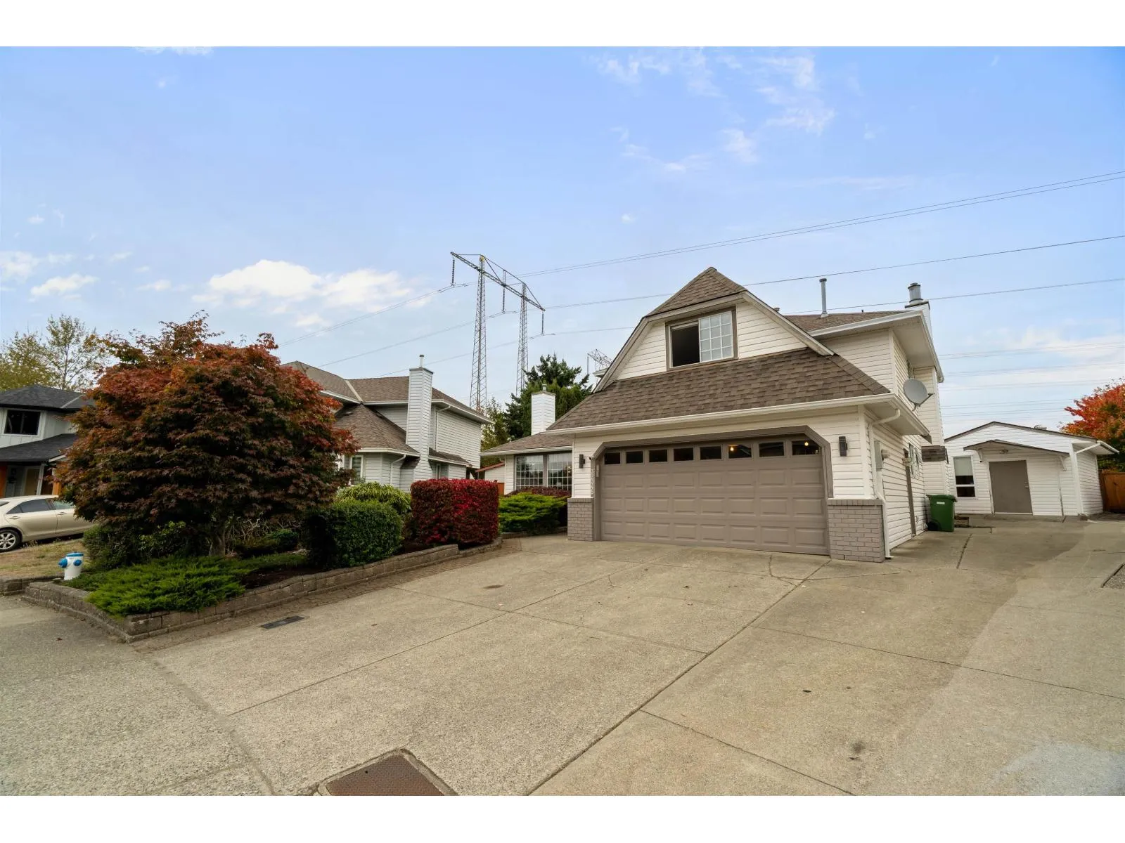 House for rent: 32345 Clinton Avenue, Abbotsford, British Columbia V2T 5B3