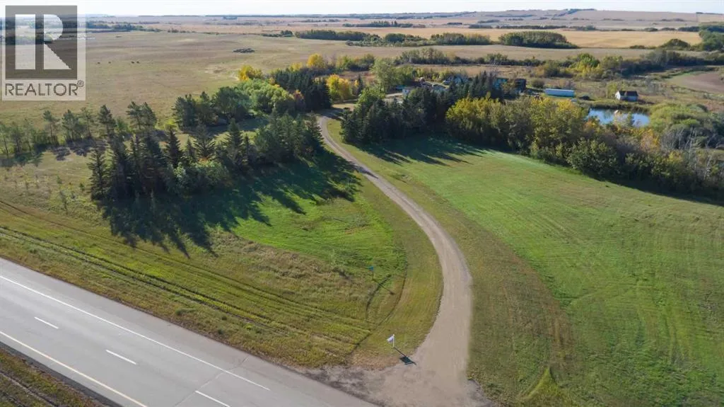 Manufactured Home for rent: 32384 Hwy 16, Rural, Saskatchewan S0M 3A0