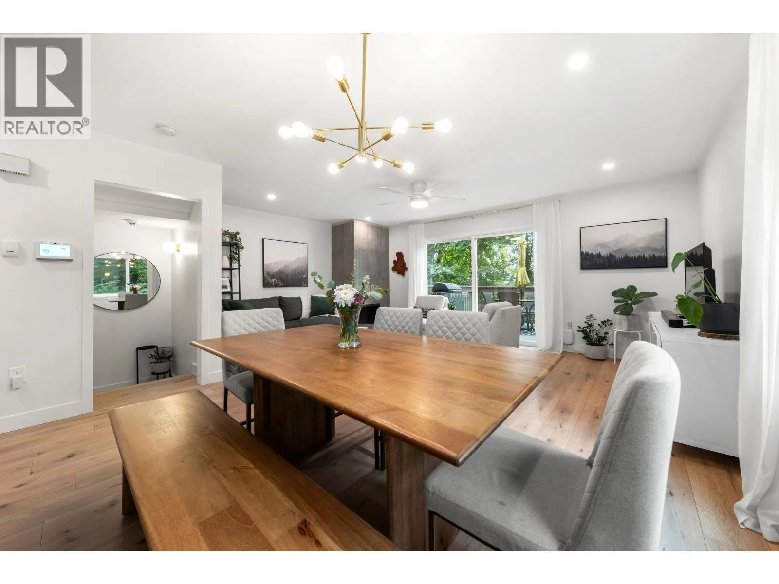 Row / Townhouse for rent: 323b Evergreen Drive, Port Moody, British Columbia V3H 1S1