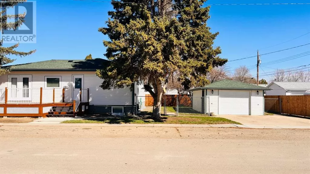 House for rent: 324 2  W, Bow Island, Alberta T0K 0G0