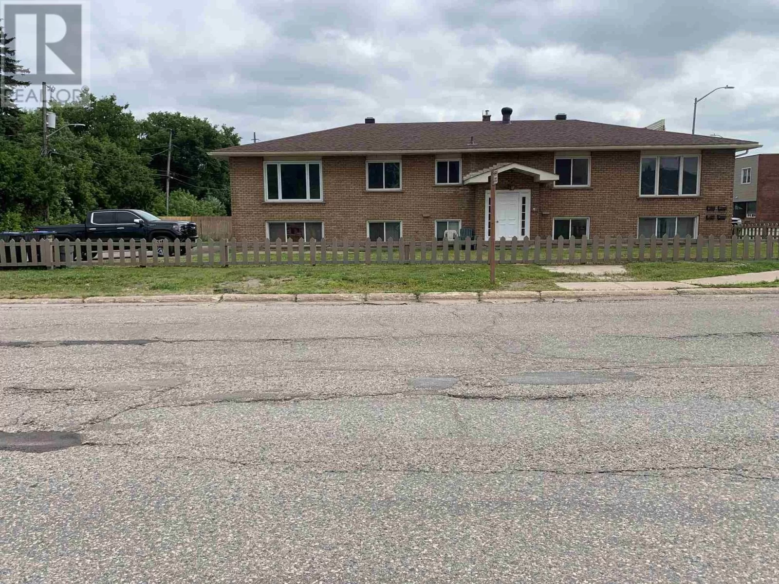 Multi-Family for rent: 324 Korah Rd, Sault Ste. Marie, Ontario P6C 4H1