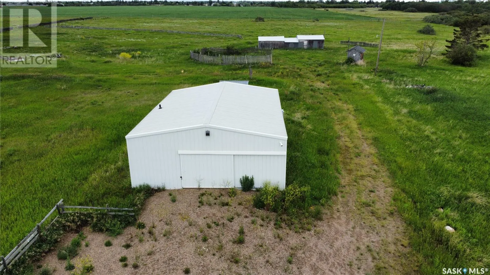 Unknown for rent: 32-42 Railway Avenue, North Battleford, Saskatchewan S9A 2X6