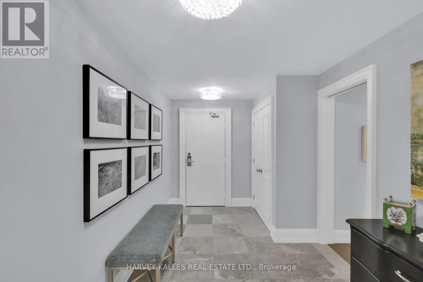 Apartment for rent: 324-325 - 40 Sylvan Valley Way, Toronto, Ontario M5M 4M3