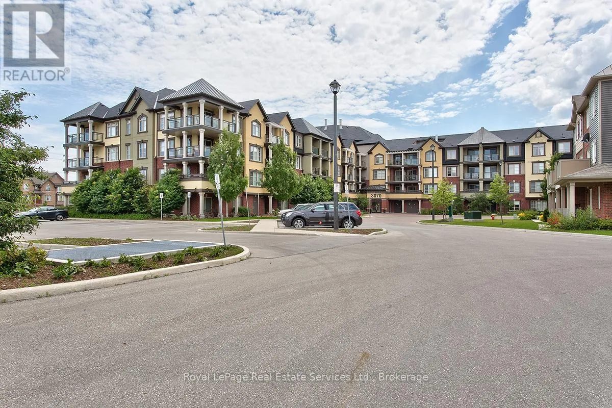 Apartment for rent: 325 - 3070 Rotary Way, Burlington, Ontario L7M 0H1